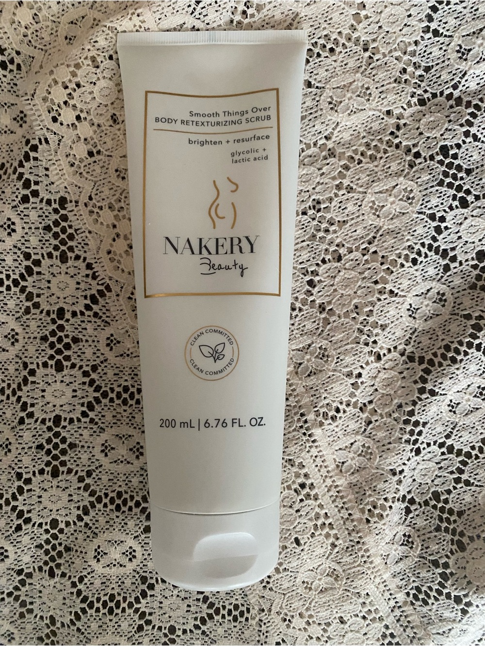 NAKERY Beauty Body Retexturizing Scrub - White Tube with Gold Accents